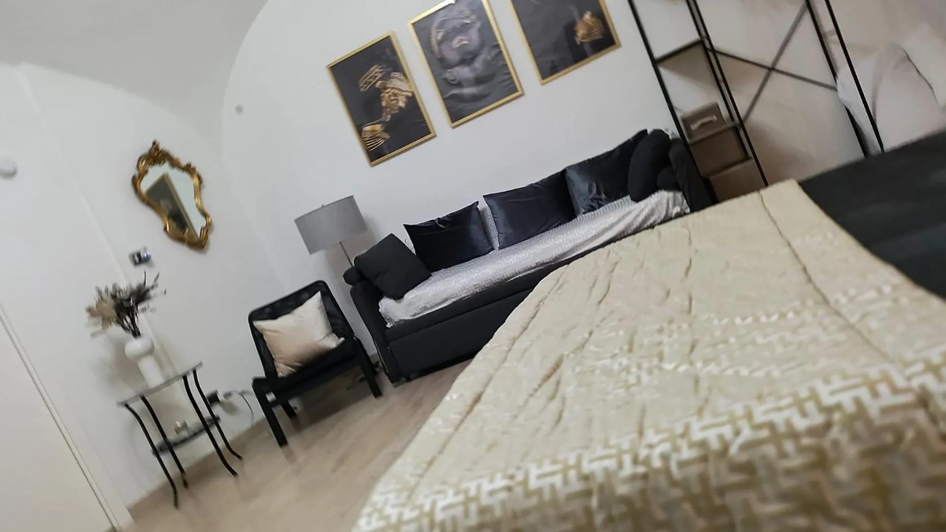 Vallese Suite Quartieri Spagnoli - Napoli Italy